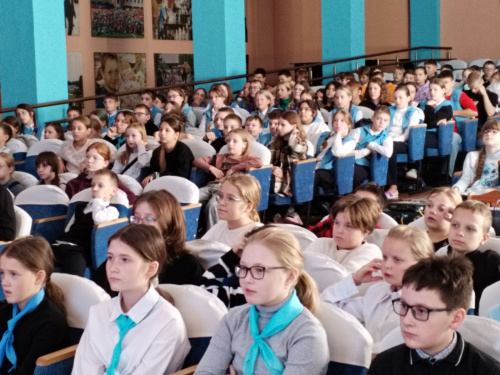 Просмотр и обсуждение фильма «Если бы не я…»