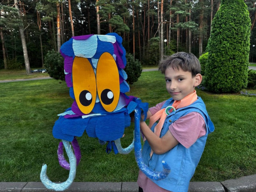 Уличная креативная программа «Парад шляп»
