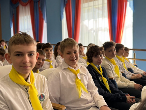 Итоговая программа «Под занавес» и закрытие смены 