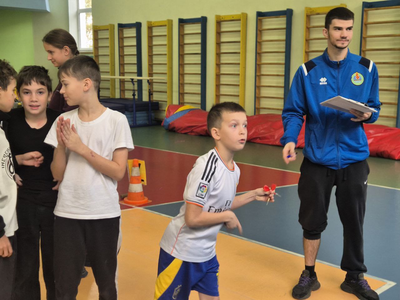 Один за всех, и все за одного! Один за всех, и все за одного!